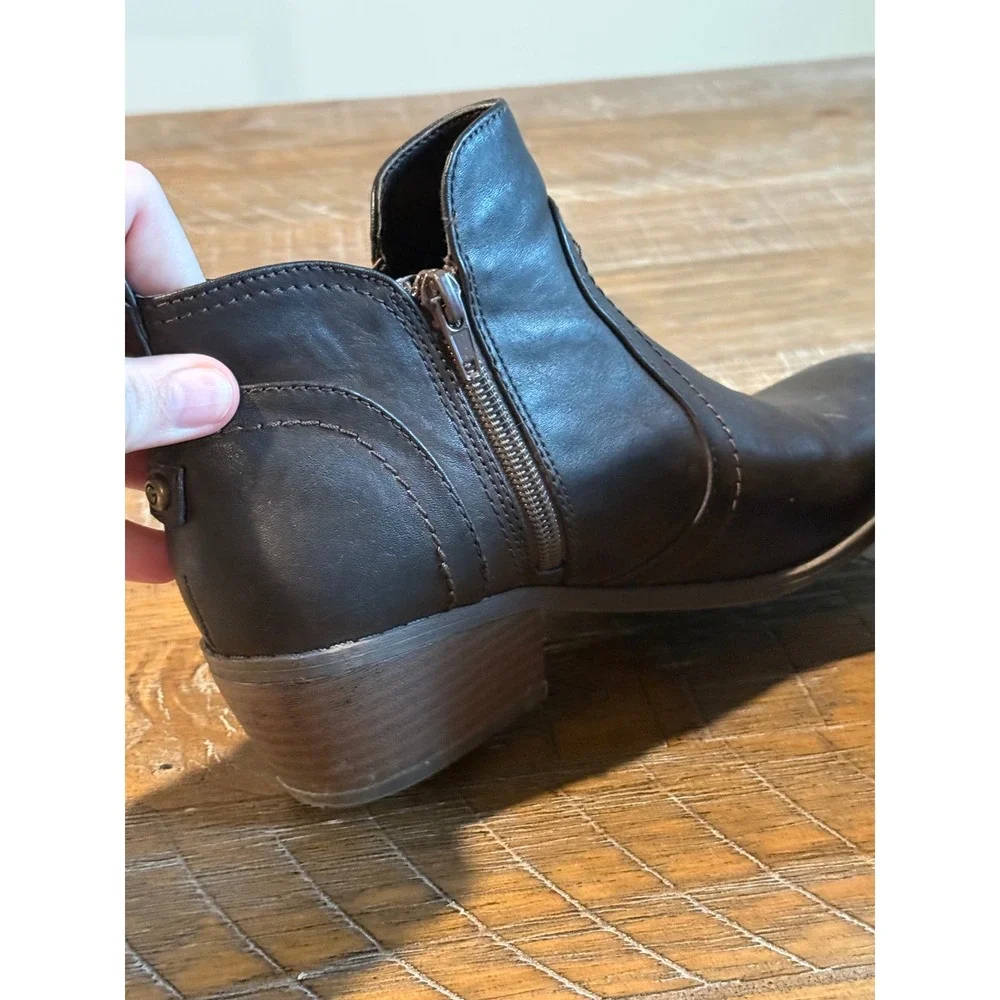 Guess Women's Brown Leather Side Zip Ankle Boots 7 Bootie‎ Block Heel Casual